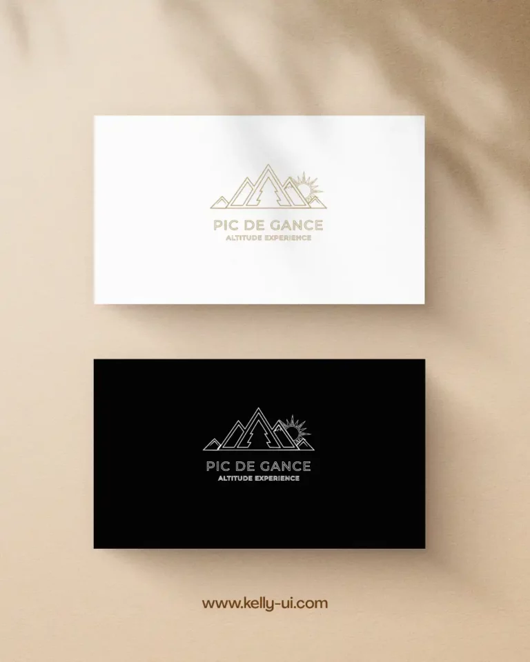 Logo Pic de Gance sur cartes de visite noir et or, identité montagne et altitude - conçu par Kelly, à découvrir sur son site portfolio kelly-ui.com